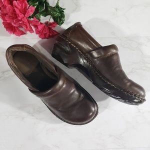 BOC brown clogs Slip on size 6.5